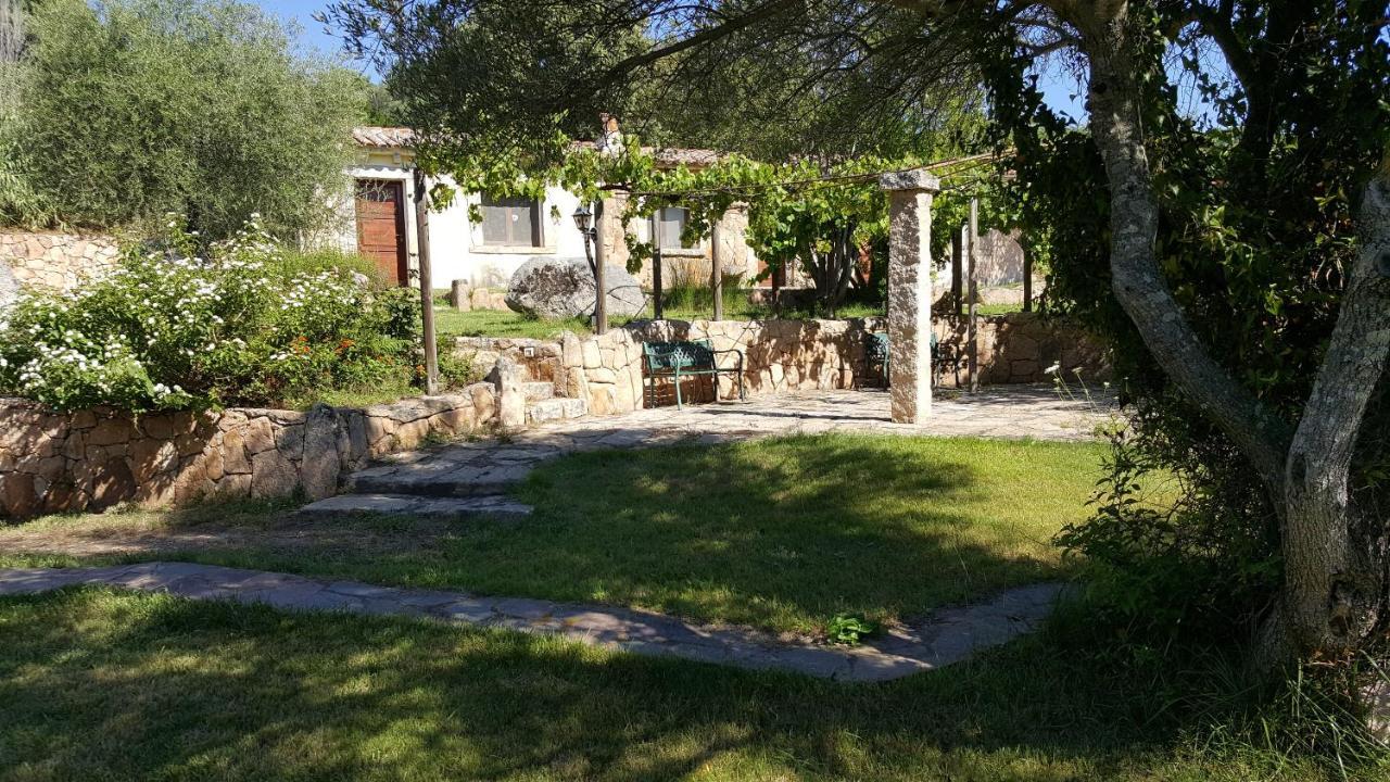 Agriturismo Desole مونتي المظهر الخارجي الصورة