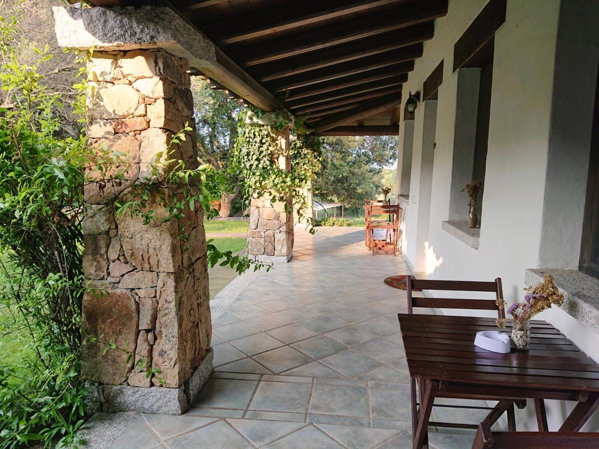 Agriturismo Desole مونتي المظهر الخارجي الصورة
